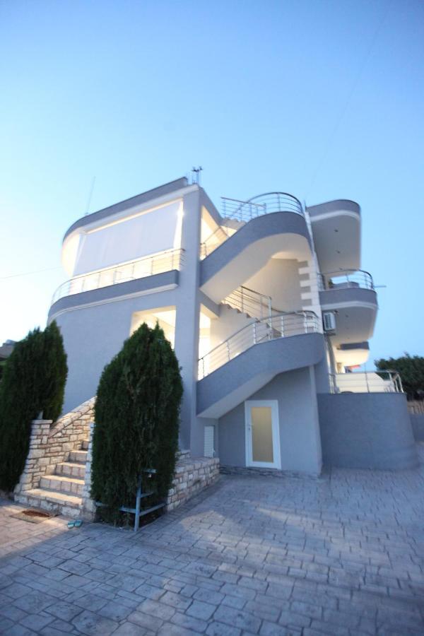Vila Neli คซามิล ภายนอก รูปภาพ